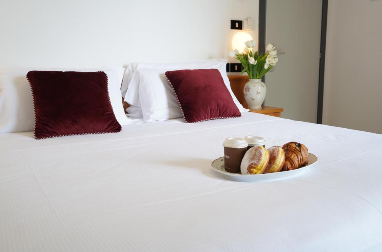 Hotel Sunset ريميني المظهر الخارجي الصورة