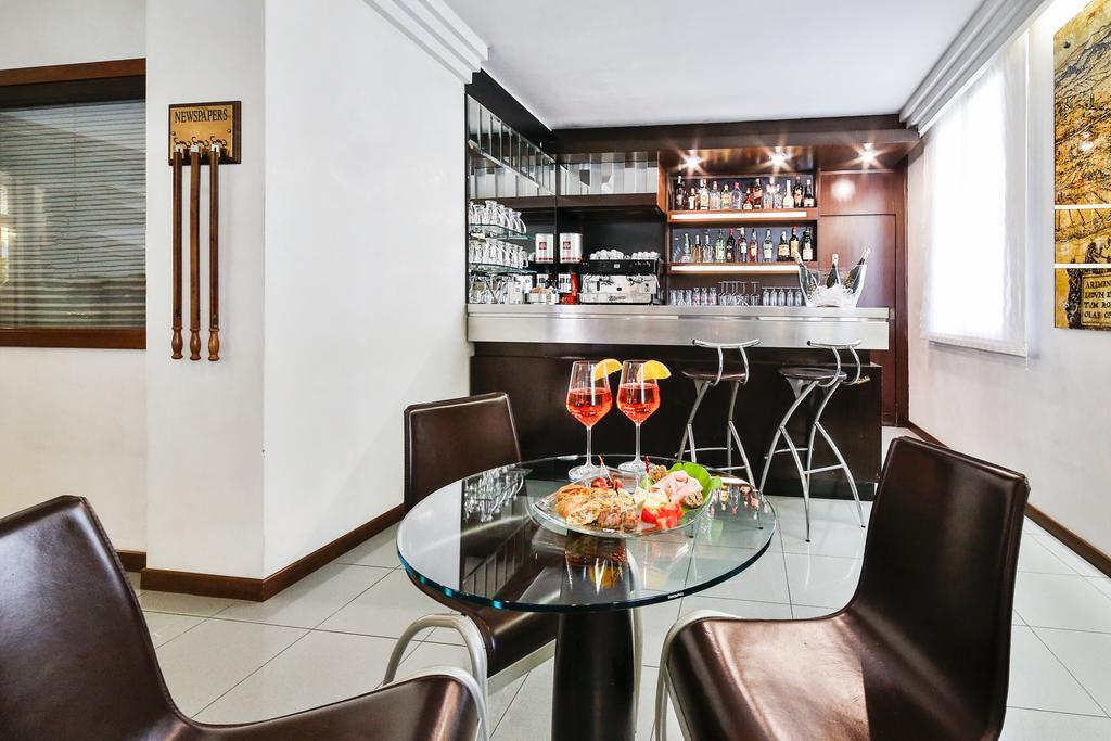 Hotel Sunset ريميني المظهر الخارجي الصورة